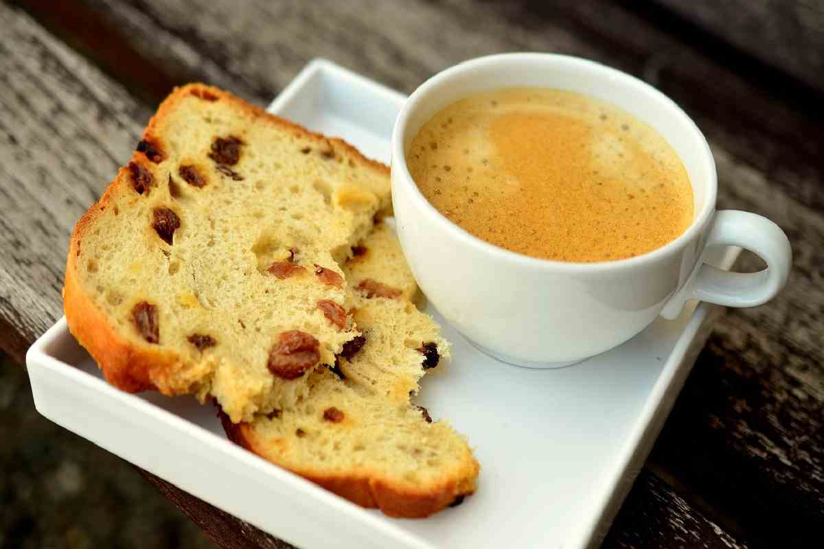 I Work 9 to 9, Living on Snacks and Coffee With Zero Steps. How Do I Stay Fit and Eat Healthy_