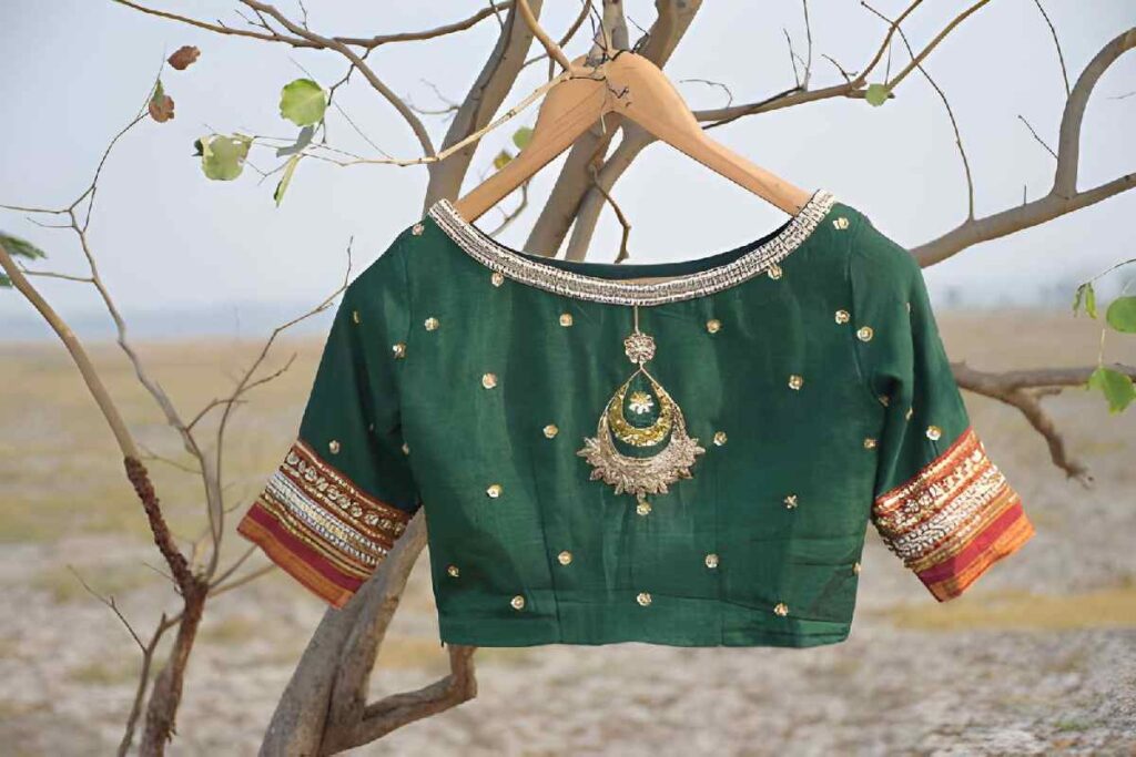 Simple Aari Work Blouse Designs