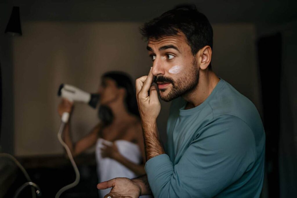 9 Best Body Lotions for Dry Skin Men in India